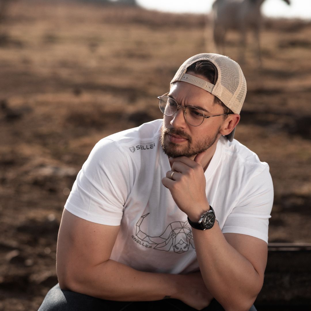 Limited Edition Premium Tee's - 3D - White Grey Outline Buffalo™